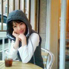 ariyahm's profile picture. 1983/ 집_분당 / 회사_강남 / 디자이너 / 커피.초콜릿.뉴에이지.일렉.요리.....