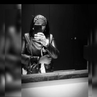 Pretty_Hla20's profile picture. 