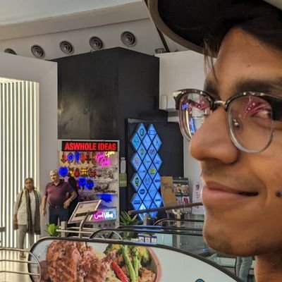 who_nimit's profile picture. Still figuring out why people use Twitter.