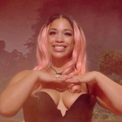 Victoria Woghiren aka SPICY VEE 🔥 #BBCAN9 and #BBCAN12 Houseguest 🔑
☕️ Subscribe to Spill the Tea with SPICY VEE https://t.co/p4bRG2m5Kk