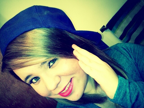 tarajade51196's profile picture. 