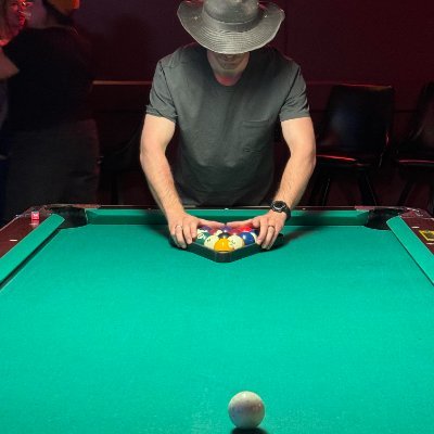 My favorite pass-time is hyping up my friends
Я учусь Русский язык