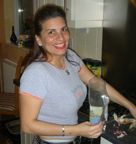 Hi, my name is Carmen and I'm passionate about Paleo recipes and creating nutritious meals for my family