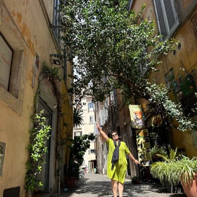 floenadi's profile picture. La violencia es la respuesta de nuestra incapacidad de razonar