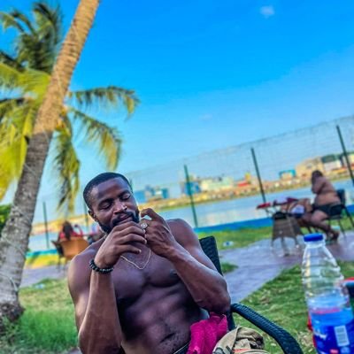 XIIISEA's profile picture. Marine •
Photograher • 
Sagittarius ♐ •

One Yorùbá Boy🦅