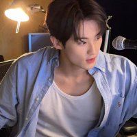 d (@mark3lee_) 's Twitter Profile