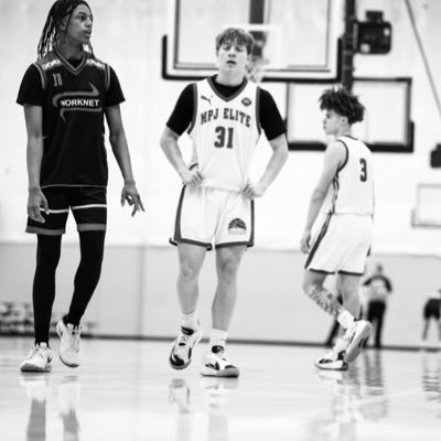 2026 PG | GPA 4.14 | Kirksville Tigers MBB | 5’10 | 155 lbs | Philippians 4:13 | Phone Number: 660-988-1701 |