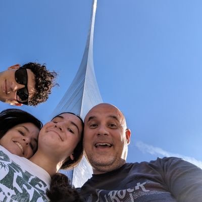Mountain biker, SW & LOTR fan, gamer, two kids father, husband. MálagaJUG member. Occasional speaker. In my spare time I work at Accenture, opinions are my own.