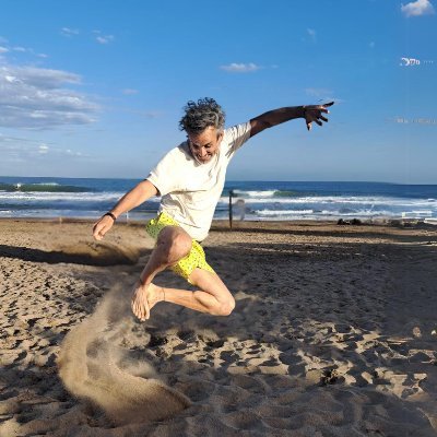 tanorsi's profile picture. Valió la pena. Periodista. El compromiso y la sonrisa no se negocian. Rebeldía y disciplina.