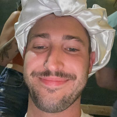 jakeplease31's profile picture. Vacuousness in written form