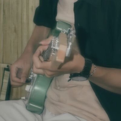 ardhptr21's profile picture. not sure, dude?