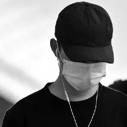 mandaliof1996's profile picture. روزمرگی های یک دانشجوی خسته....
فالو=بک