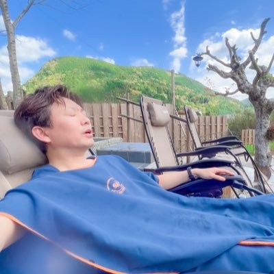 kurashiki37's profile picture. 温泉やスパ、サウナ好きな方フォロー大歓迎！サウナ・スパ健康アドバイザー No.32442996。サウナイキタイMEMBERS No.0033。野外サウナ、薪ストーブ、ロウリュ、大自然水風呂（湖、川、海、雪）へダイブするのが大好き。巨大テントサウナの出店が目下の目標。