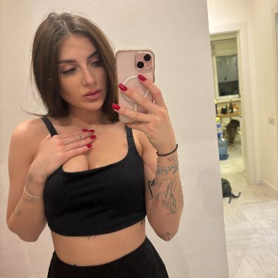 🍑A nice ass looking for someone to smack it
🍑Can I be your secret girlfriend?
🍑A beautiful girl with beautiful eyes