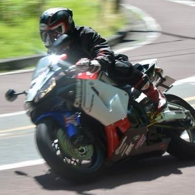 asashin28633416's profile picture. 埼玉住み52才トラック運転手
独身の男
CBR600RR
ツーリング友達募集中の為に再開
バイク乗りの彼女欲しいの~~😑