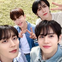 양즈 (@highlight_hhs) 's Twitter Profile