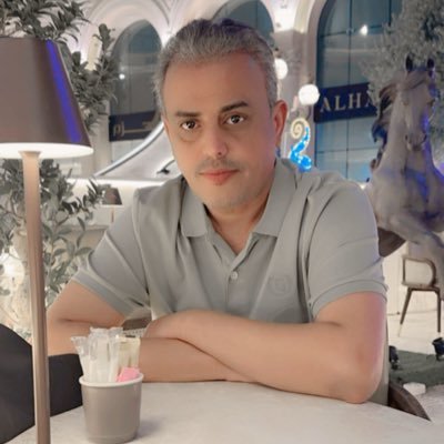 معماري شغوف ومهتم بالديكور الخارجي والداخلي للعمارة…