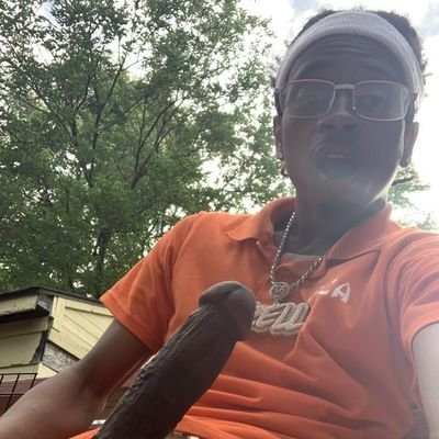 solo content creator with a horse check me out