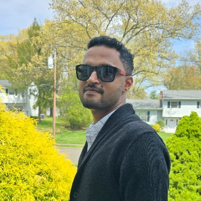 Author of A Tightrope to Redemption
Author|Coder|ManUtd