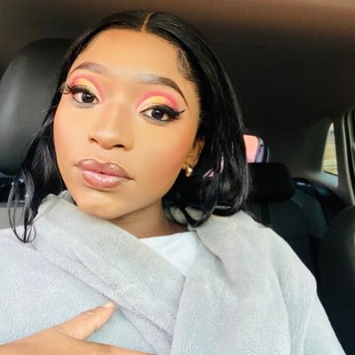 KaraboMathibeng's profile picture. Spreading smiles like confetti ✨ | 26  ♉️ | Paralegal Practitioner | Aspiring Legal Advisor  ⚖️ 🌺 .