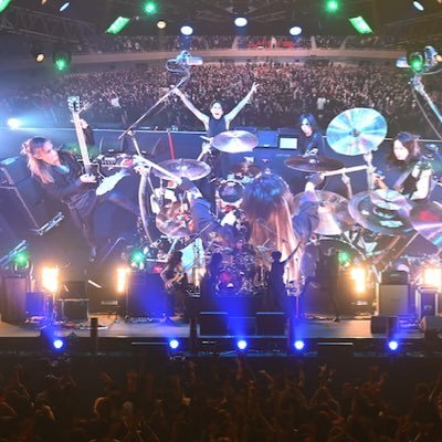 akadoku609's profile picture. lynch. 玲央さん。 the GazettE 戒くん。 DuelJewel Shun様。NIGHTMARE 瑠樺さん。ヴィジュアル系 ピアス 猫 山笠 大相撲 アイドル 好きになったものが好き†