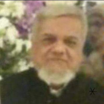 کچھ کام نہیں اور جگر مجھ کو کسی سے/ کافی ہے بس اک نسبتِ سلطانِ مدینہ