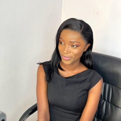 NguluPatricia7's profile picture. Auteur | Conférencière |Blogueuse |Chargée de  communication chez @Yarhdrc| Consultante en Community Engagement chez @IpasRDC.