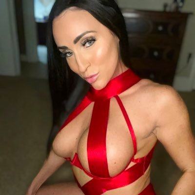 “I’m not that great at advice, but I can offer you sarcasm and a good time.Just got out of a relationship, not looking for a new one. Just looking for some fun