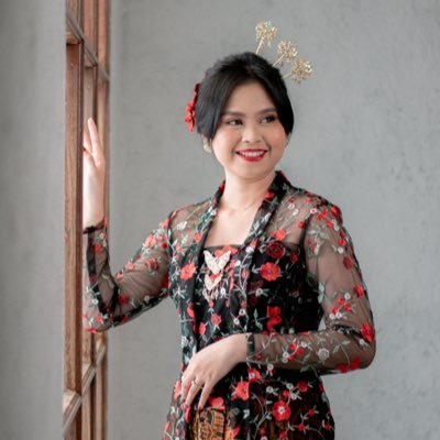 tiarasavieraa's profile picture. 