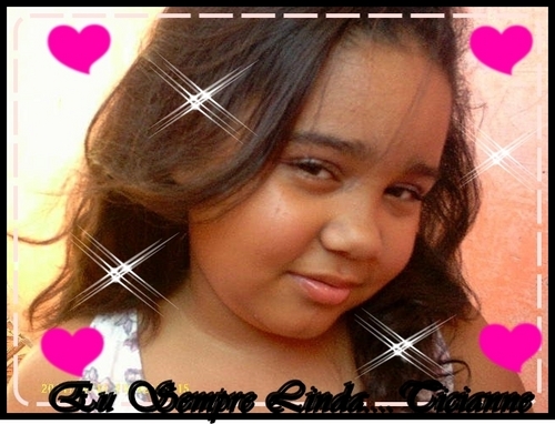 Oii Sou Ticianne,tenho 10 anos,sou criativa,penso rapido e sou inteligente.Moro com os meus pais...Tchau foi muito bom concer Voces!!!!!!!!!bjs♥♥♥