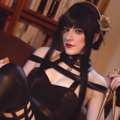 French cosplayer & cosmaker | Sewing addict | ❣ Photosets on my Kofi https://t.co/3pjgxliuza ❣