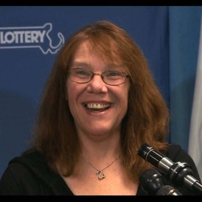 Lottery winner of $758million. giving 25,000 to a lucky follower everyday. good luck 🍀