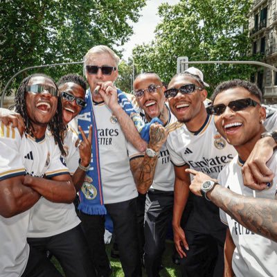 Life is a Journey no a sprint. Infirmier ( Intérimaire😜) — La Cassa Blanca dans la peau Since 1991 ⚽️ —******* Somehere Between Psychotic And Iconic********