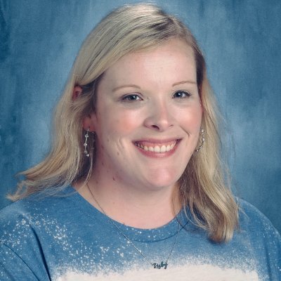 LoubserLeah's profile picture. Wife to Pieter. Mama to Ruby. Mrs. Leah to many. Math nerd at heart :)