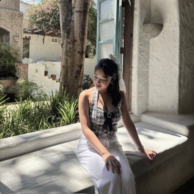 jjsmlvrs's profile picture. \\ @zzzdumpbitch