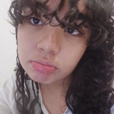 amo o a.c.e e falo de umas coisas aleatórias aqui - pt/eng - ela/she