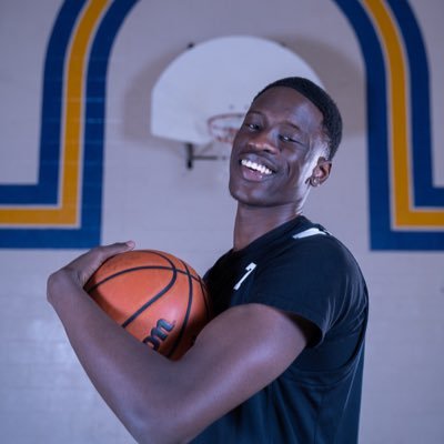 6’9 • PF @navarroBball If everything you have is from God, why boast as though it were not a gift?