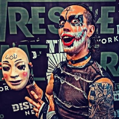 Wrestling MADMAN
X=gonna give it to ya
booking info: @ravenflock567@gmail.com