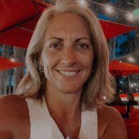 Ana Torres (@6a183432dda54d4) 's Twitter Profile