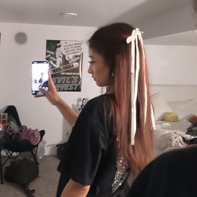 ortizyar10's profile picture. 