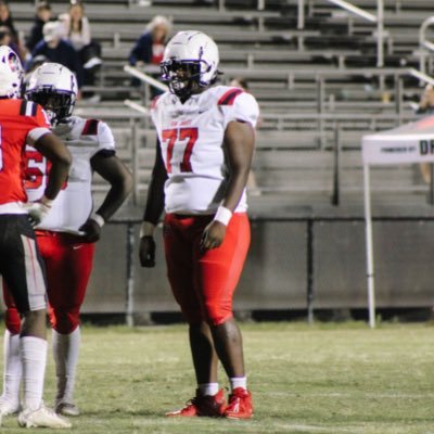 Bob Jones High School ‘26 | OL | 6’5”310| 3.3 GPA| 📲 (256) 559-5995 |Follow @kelviswhite