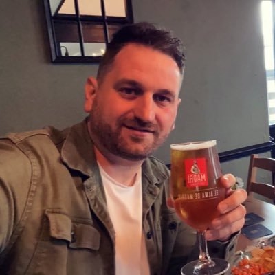 IndieLongy's profile picture. Love Indie and Rock music mostly. collector of vinyl.Raised on Guns N Roses, Bon Jovi, Def Leppard.Then came Britpop - Oasis Pulp etc 🎶 Also Marc Bolan is God