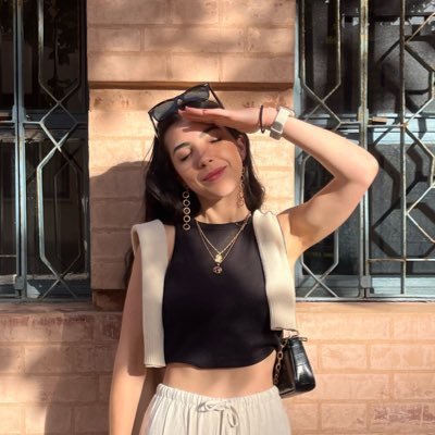 be the energy you want to attract 🌎 @aorosia_ on Instagram