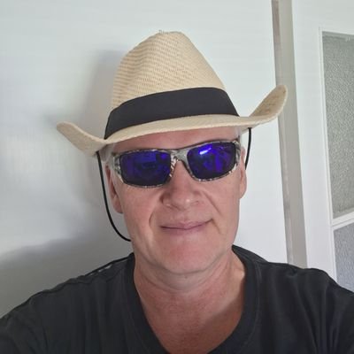 gute70's profile picture. blåvitt o Liverpool fan o gillar trav o fiske