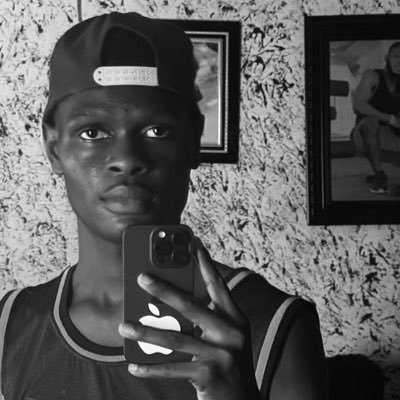 Bigfamous464265's profile picture. 