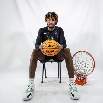 cj33zyyy's profile picture. Big Vern #33 @catamountmbb                     NIL  Merch Below 👇🏾