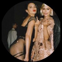 MOEURS LÉGÈRES (@vanvogueuse) 's Twitter Profile Photo