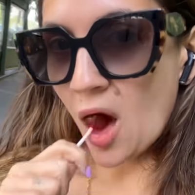 Rancia desde que Malamadre comió una Big Mc arriba del heredero recién nacido