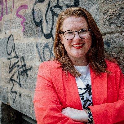Tech comms maven and co-founder/director of comms for @brassneckhq, advocate for red lipstick & mum of two. All thoughts my own.