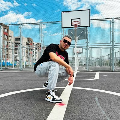 ovidiu4real's profile picture. 